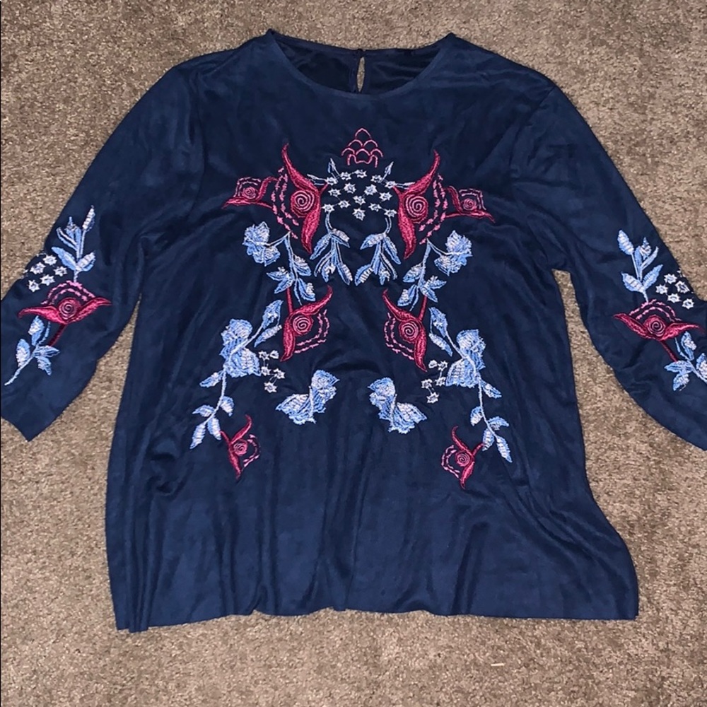 Navy suede 3/4 sleeve embroidered top